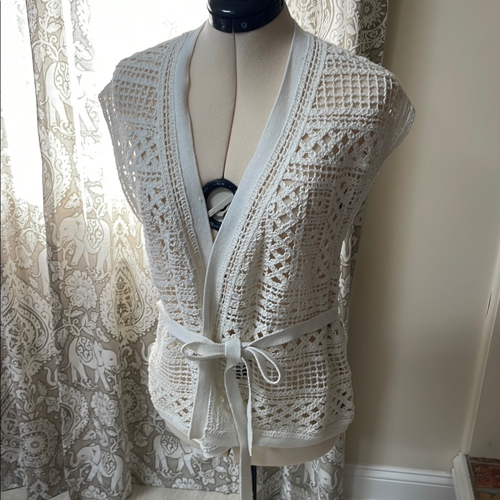 Ladies knitted Vest. Size XS